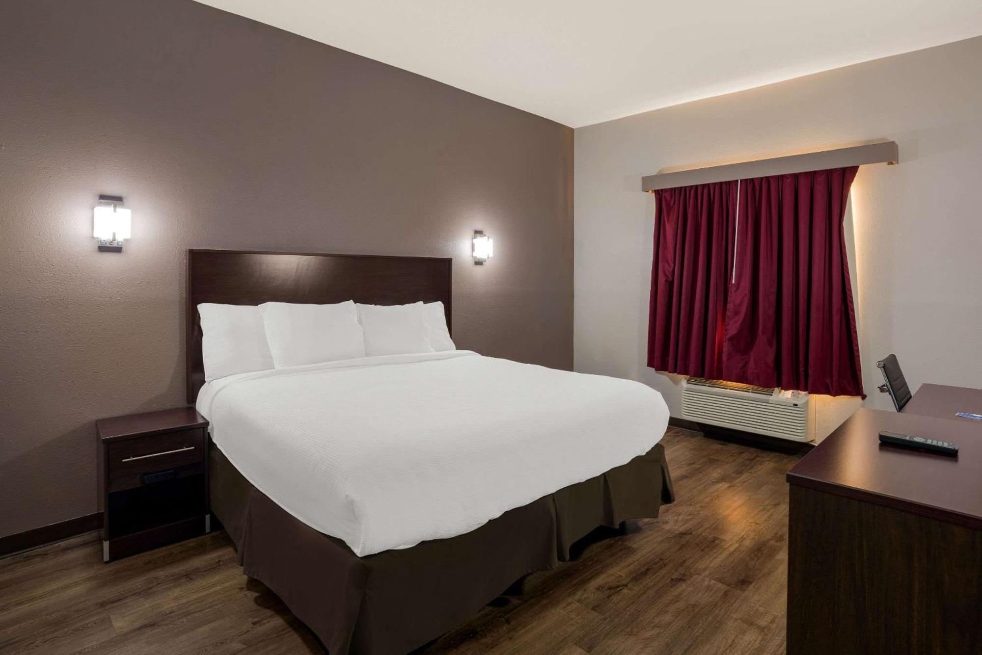 ברנדון Rodeway Inn מראה חיצוני תמונה