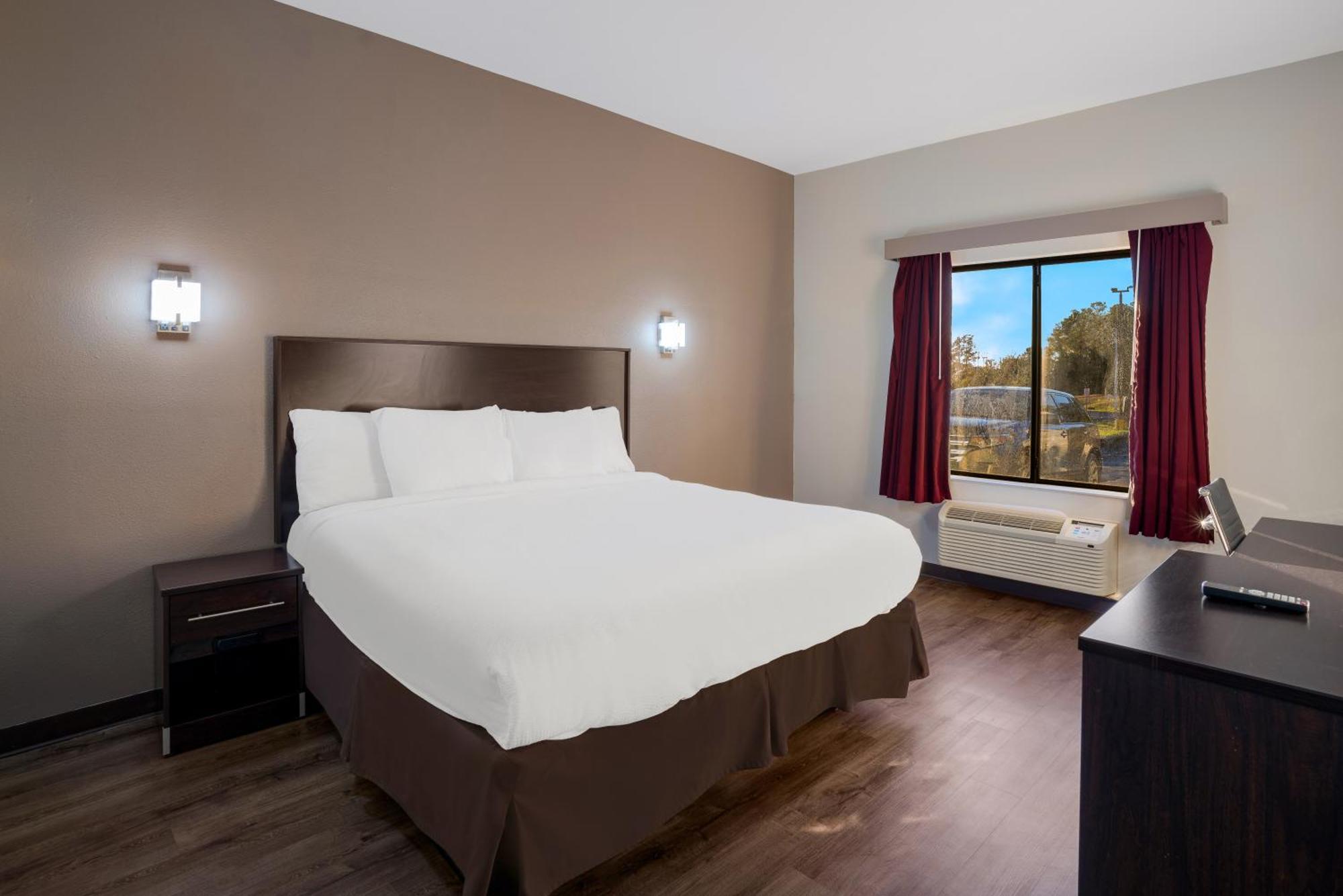 ברנדון Rodeway Inn מראה חיצוני תמונה