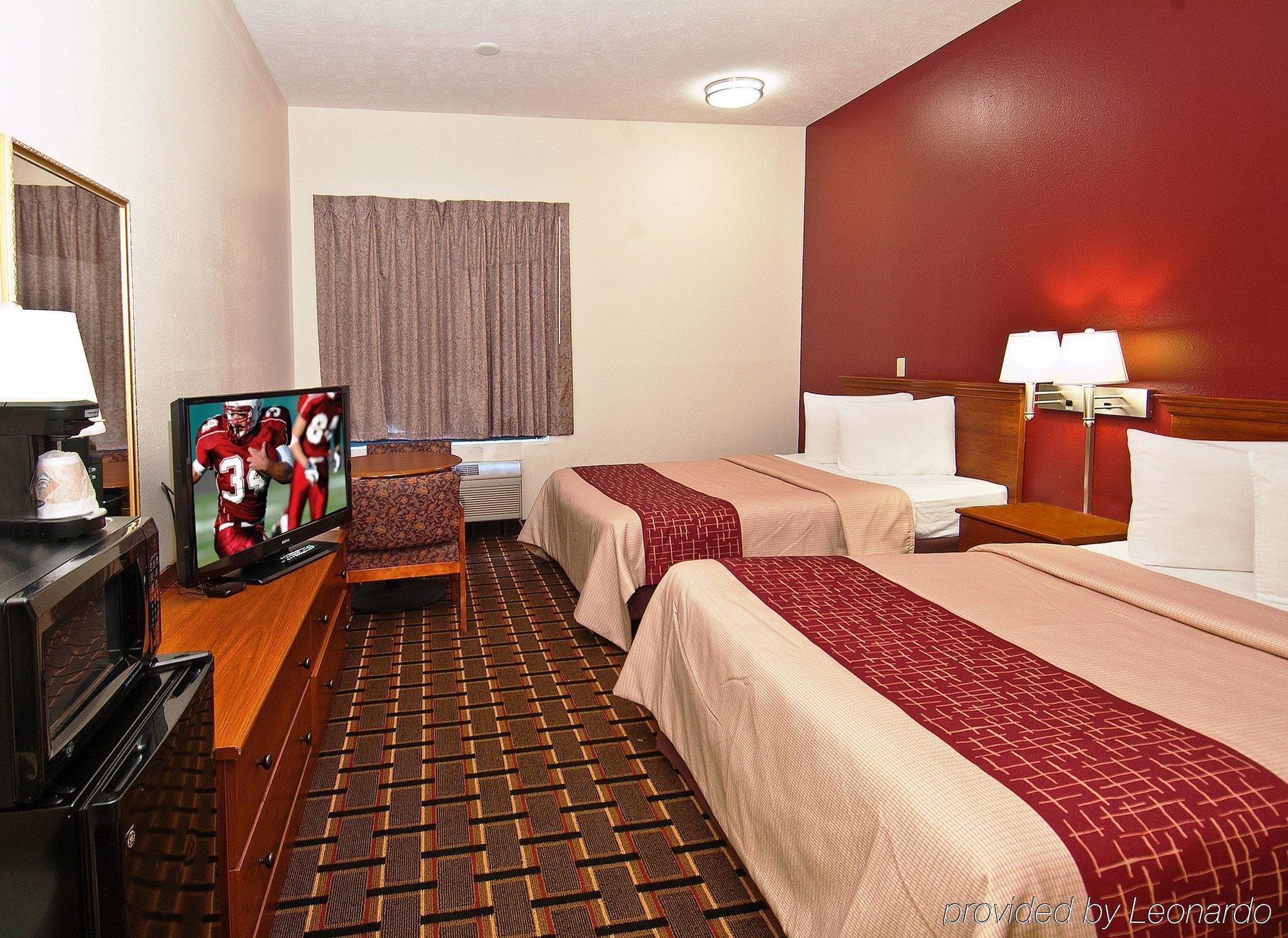 ברנדון Rodeway Inn מראה חיצוני תמונה